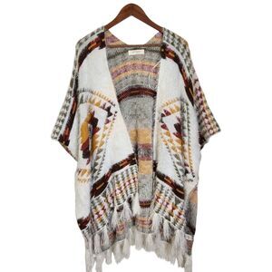 A Beautiful Soul Boho Geometric Knit Eyelash Fringe Tassel Poncho Shawl OS